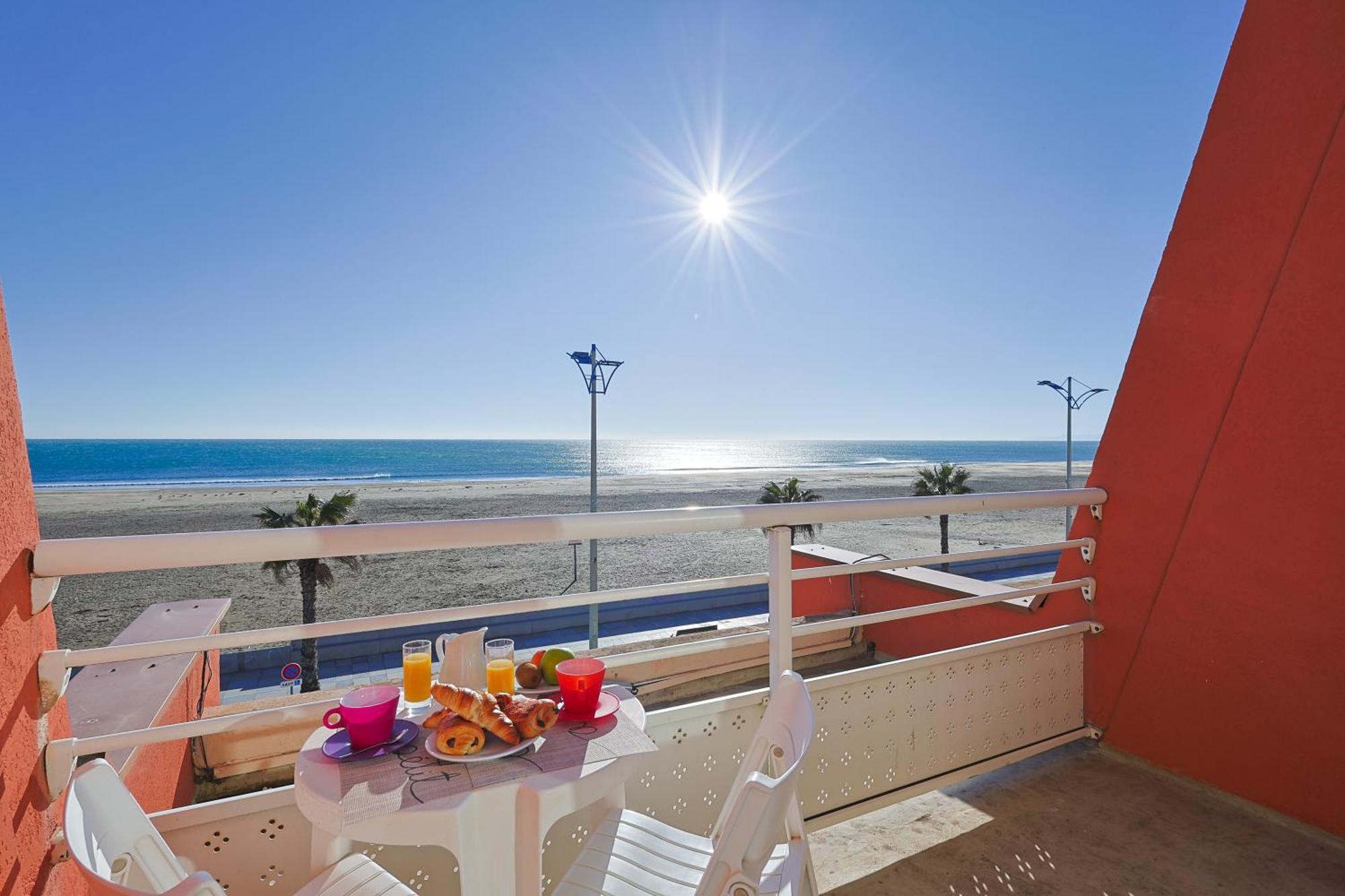 Logis Hotel & Restaurant Mediterranee Пор-ла-Нувель Екстер'єр фото